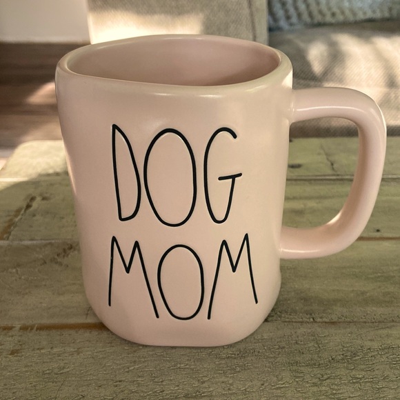 Rae Dunn Pink “Dog Mom” mug! - Picture 1 of 3